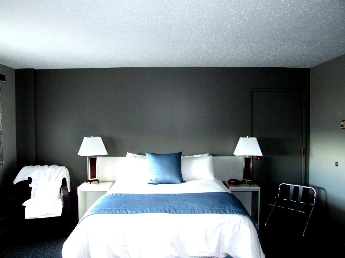 Lakeland Inn Hotel Cold Lake ห้อง รูปภาพ