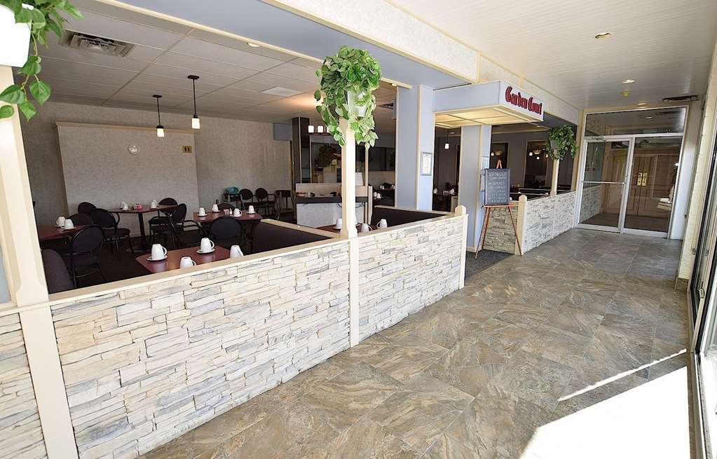 Lakeland Inn Hotel Cold Lake ร้านอาหาร รูปภาพ